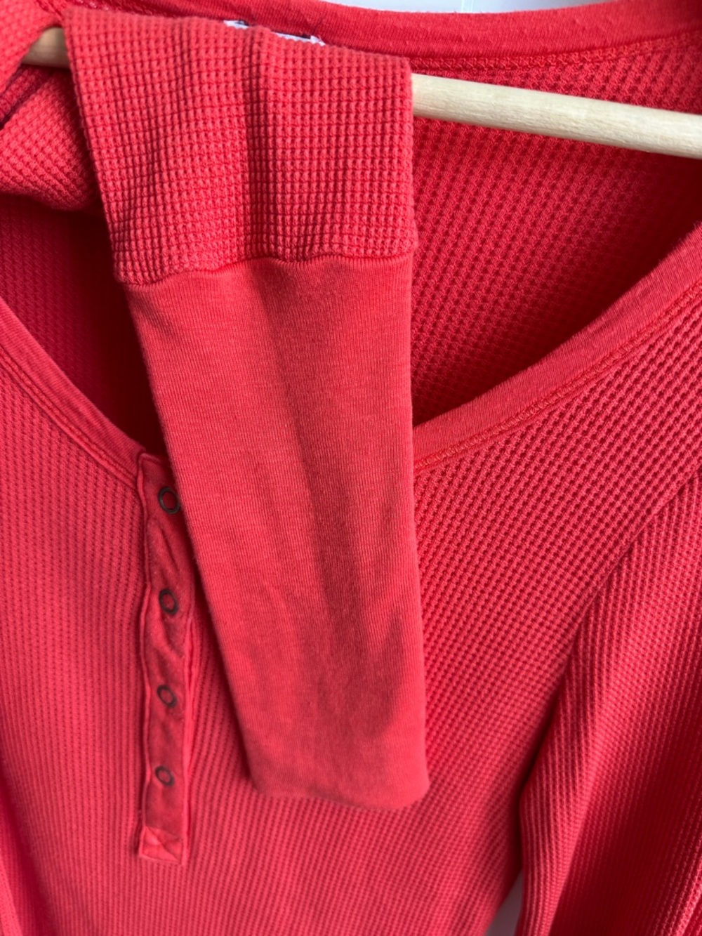 Splendid Red Long-Sleeve Ribbed Henley - Picture 5 of 5